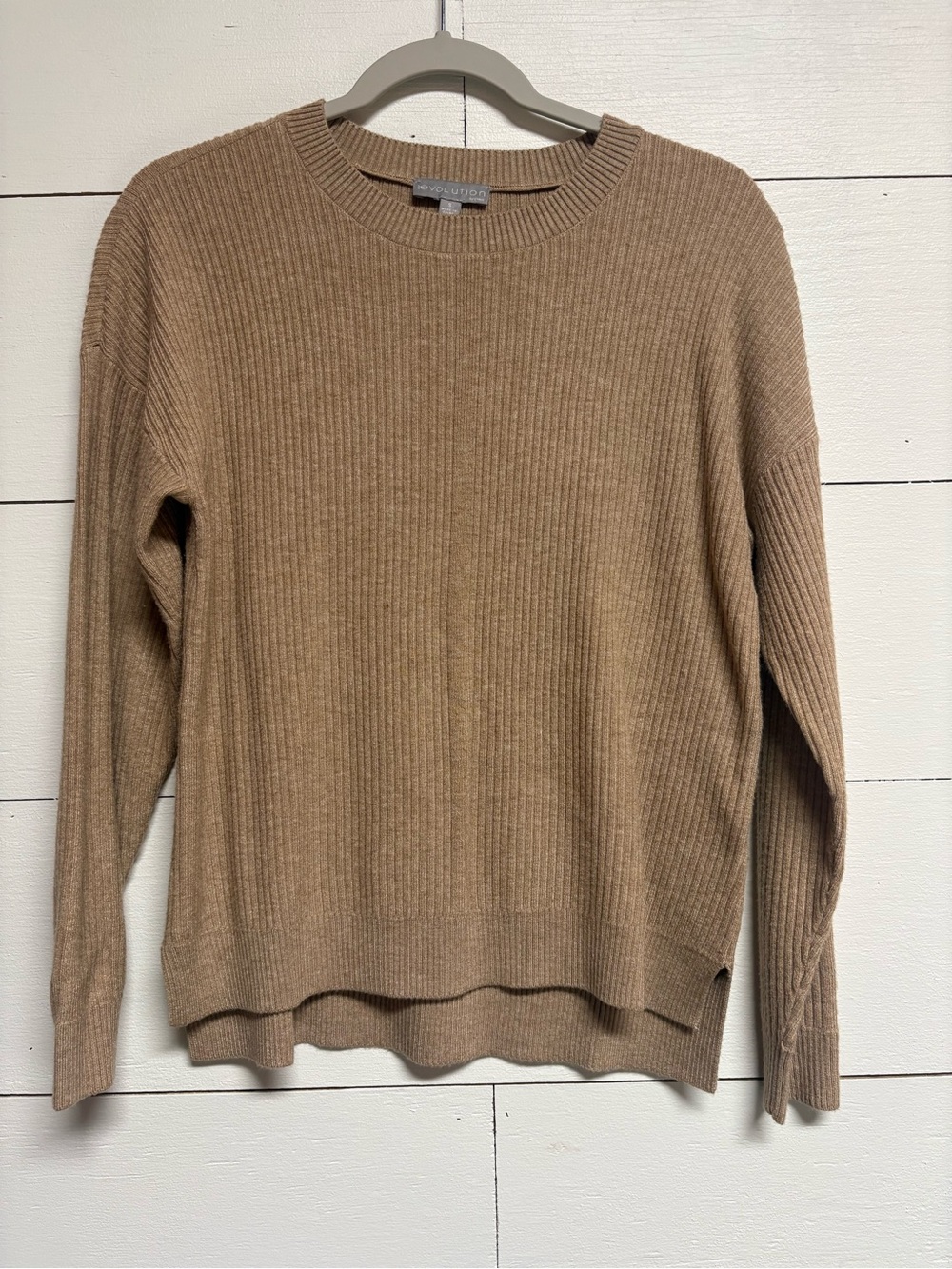 Evolution by Cyrus Ribbed Sweater Small Camel High Low Hem Stitch Fix